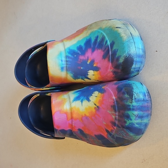 Crocs Bistro Tie Dye - Picture 2 of 13